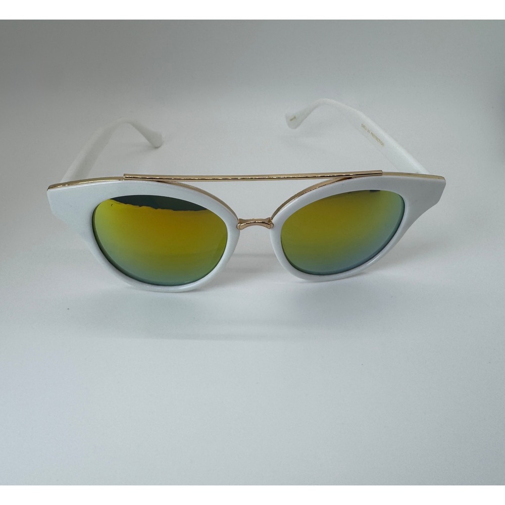 White Cat Eye Sunglasses with Gold Brow‎ Bar and Yellow Mirrored Lenses UV400